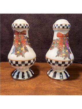 Mackenzie Child Pair Of Salt & Pepper Shakers Courtly Check Rare Htf Christmas